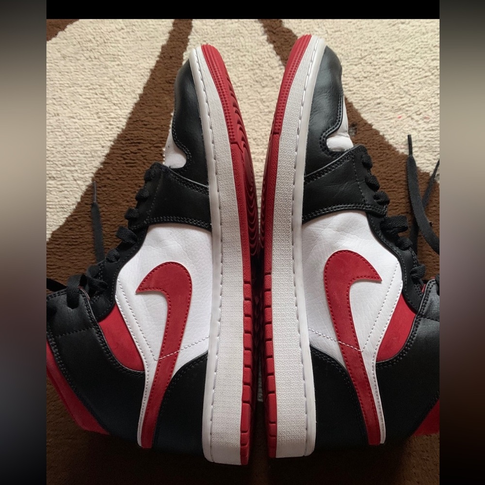 Air Jordan 1